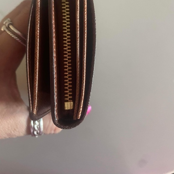 LV wallet - Picture 2 of 7